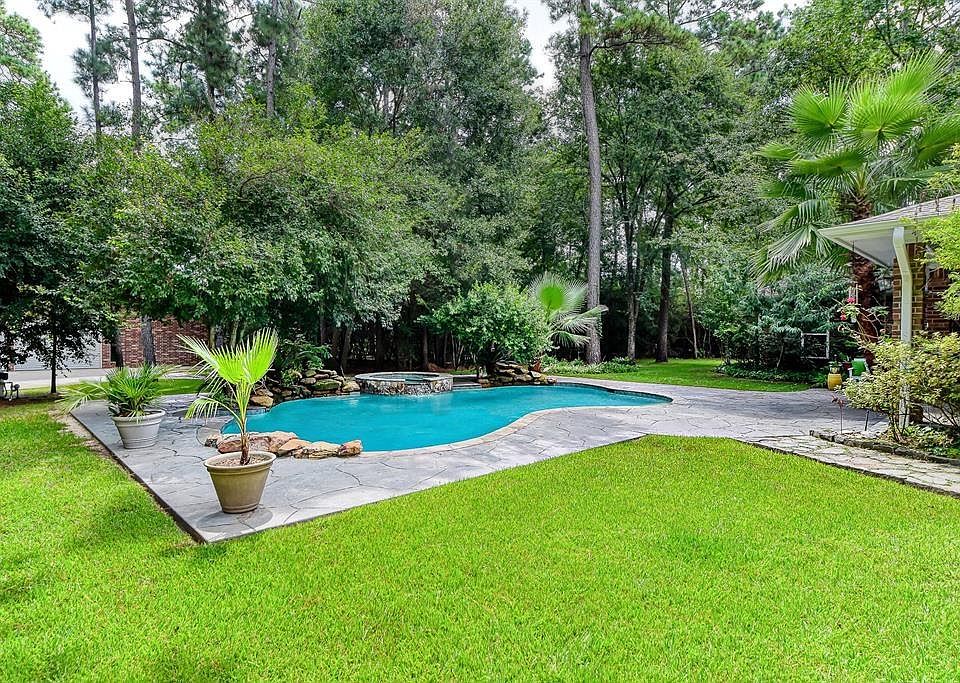 1st image of 10530 Clubhouse Cir