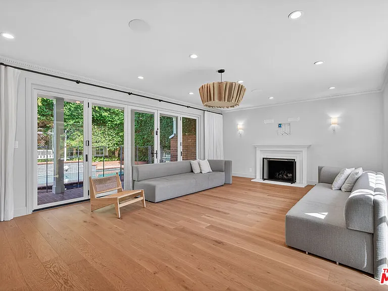 462 Warner Ave — Photo 19