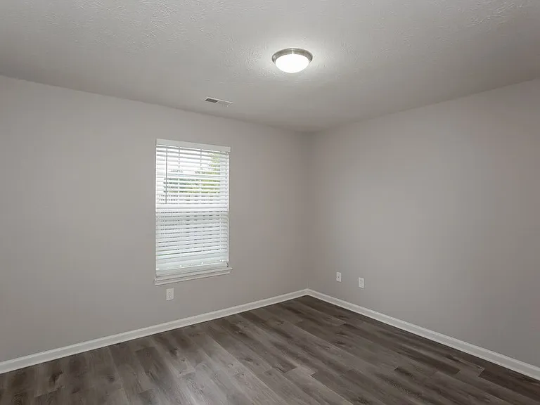 152 Heartwood Hl — Photo 12