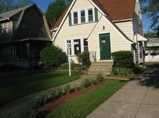 1072 Rushleigh Rd, Cleveland Heights, OH 44121