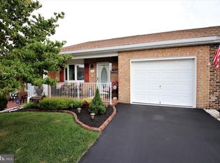 111 Sunflower Dr, Hagerstown, MD 21740