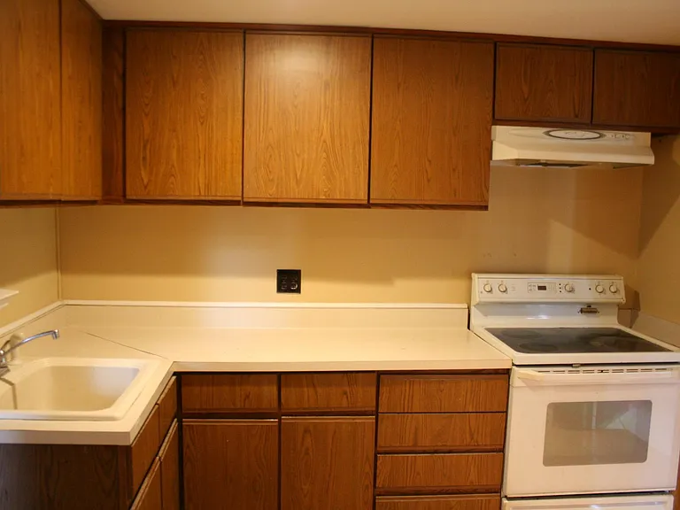 115 Saint Elmo St — Photo 22