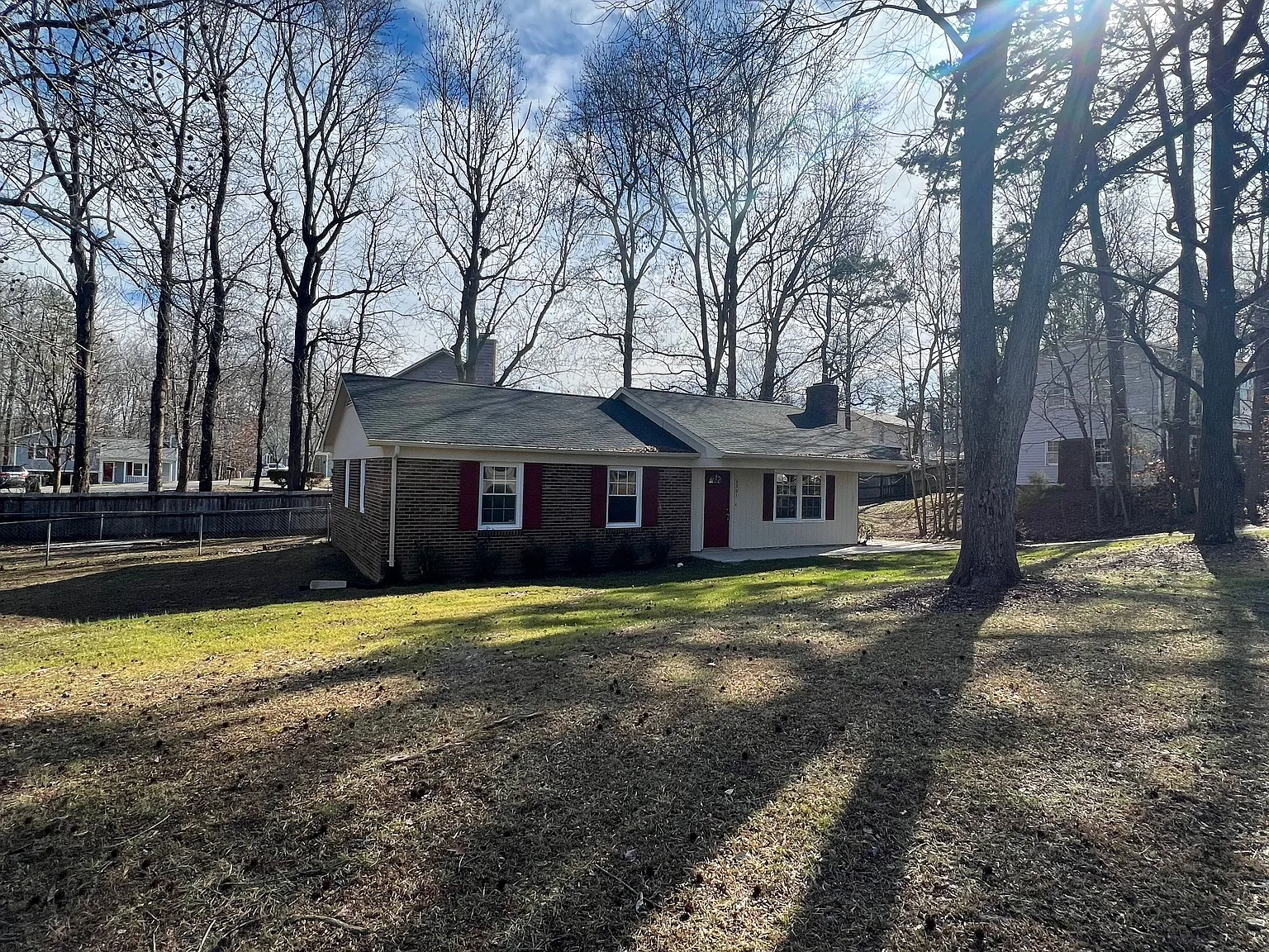 3 bed, 1.5 bath, 1125 sqft, $1,700 — Photo 4