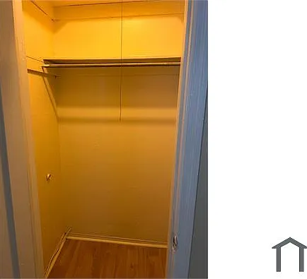 2 bed, 885 sqft, $2,500 — Photo 3