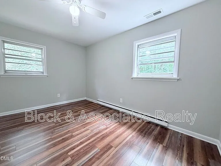 405 N Main St — Photo 9