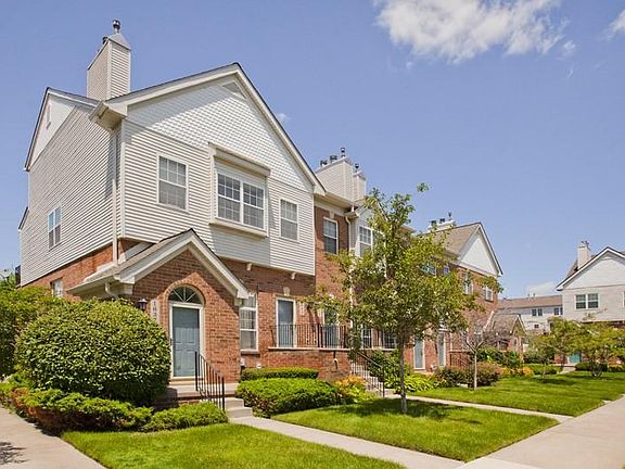 2nd image of 1910 Campau Farms Cir #109/2