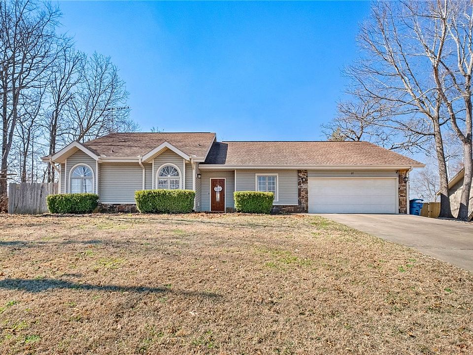 1st image of 37 Pamona Dr