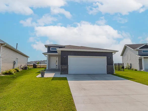 6642 Toronto Dr S, Fargo, ND 58104