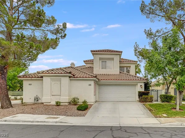 9240 Pitching Wedge Dr, Las Vegas, NV 89134