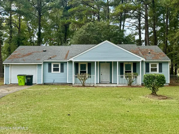 3200 Hunt Master Road, Trent Woods, NC 28562