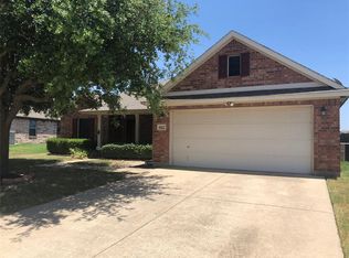 5022 Ambassador Dr, Midlothian, TX 76065