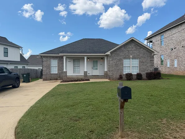 1731 Forest Lake Dr, Tuscaloosa, AL 35401