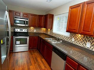 3724 Beacon Ln, Virginia Beach, VA 23452