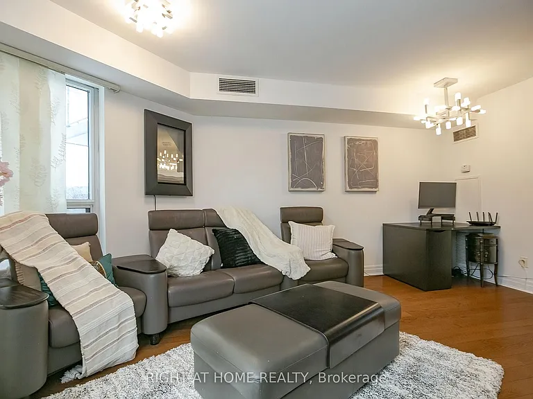 2119 Lake Shore Blvd W #217 — Photo 16