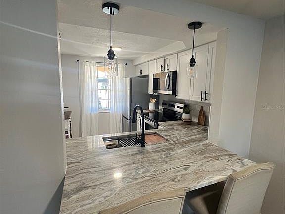 4th image of 4117 Hampton Dr