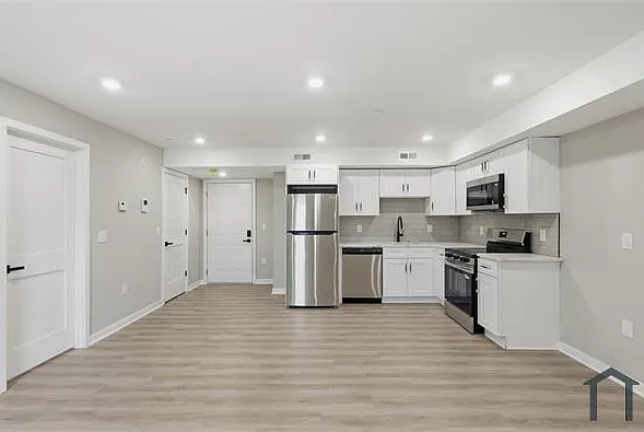 4129 Ogden St #5 — Photo 5
