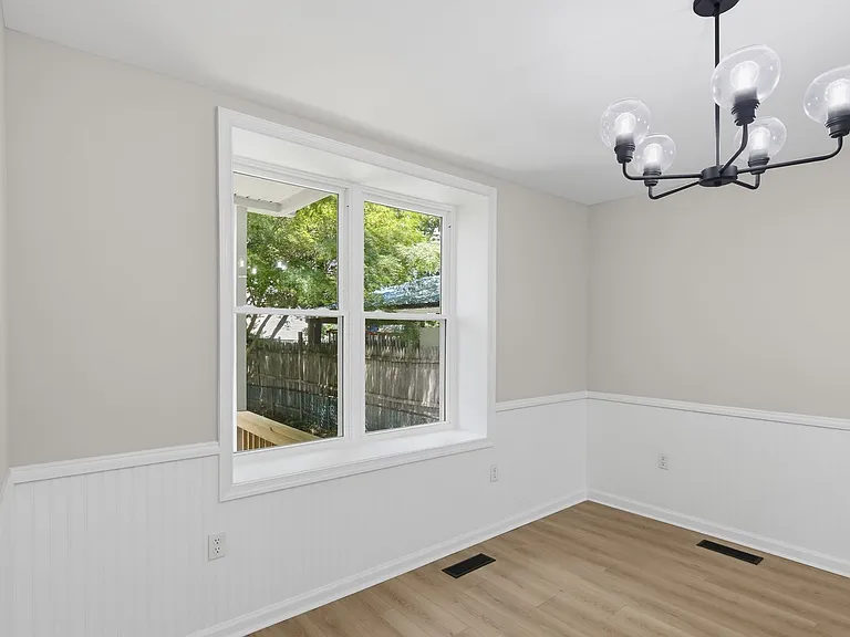 837 Virginia Ave — Photo 15