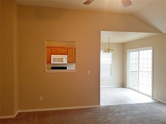 4th image of 1106 Sunrise Cir