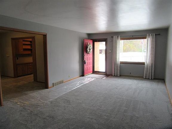 3rd image of 2427 S Ironwood Dr