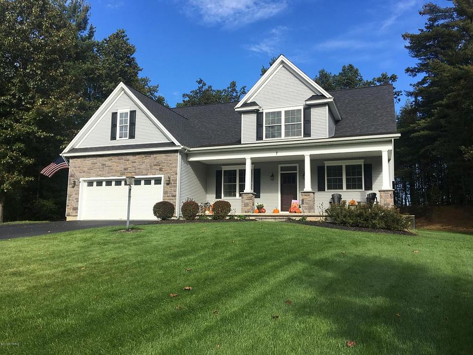 1st image of 7 Corinne Ct