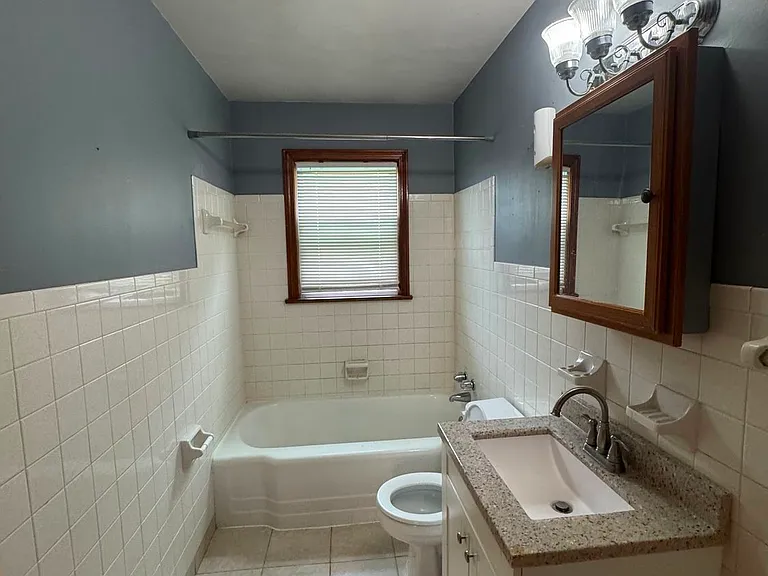211 N Belle Vista Ave — Photo 8