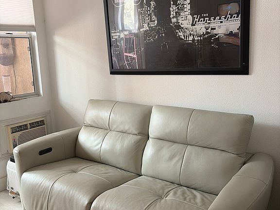 4th image of 3919 Normal St APT 105