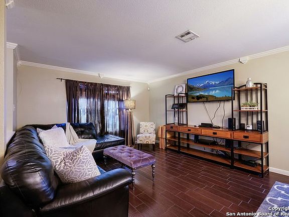 3rd image of 235 Birchwood Bay