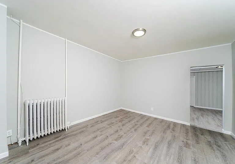 139 N Pine Ave — Photo 15
