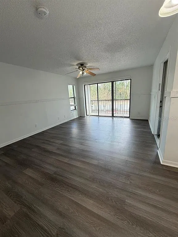 2 bed, 2.0 bath, 1025 sqft, $1,400 — Photo 4