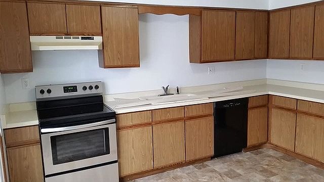 2nd image of 2902 31st St APT 3
