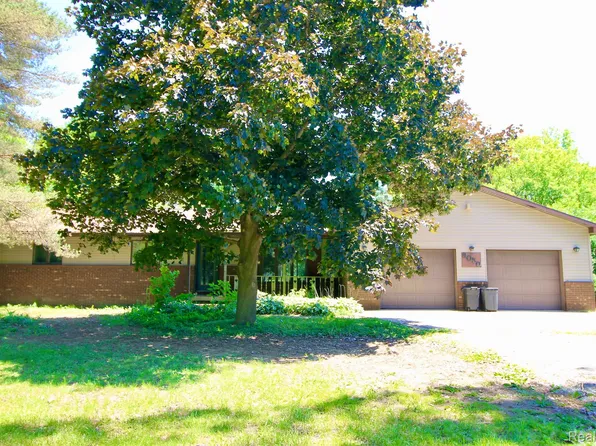 8050 N Genesee Rd, Mount Morris, MI 48458