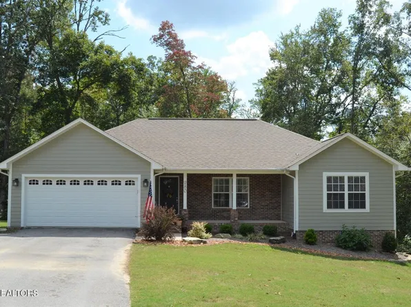 280 E Deer Creek Dr, Crossville, TN 38571