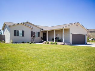 140 Scott Rd, Carey, ID 83320