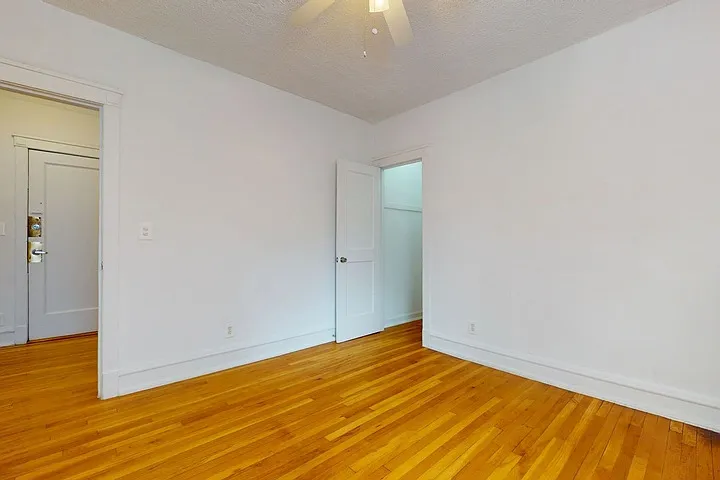 5339-5345 S. Woodlawn Avenue — Photo 44
