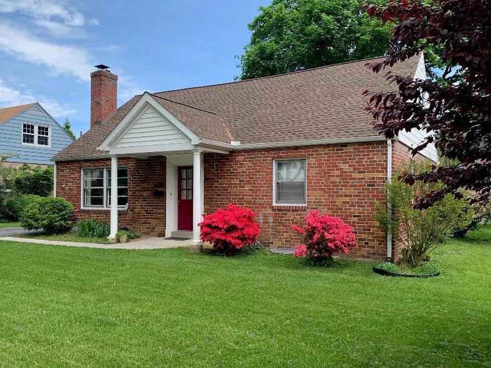 2nd image of 421 Appletree Rd