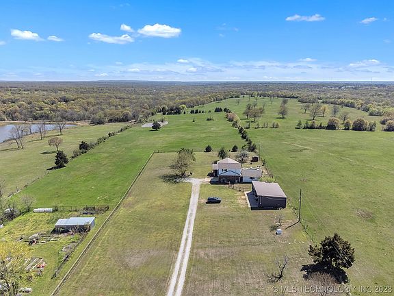 2nd image of 32188 W Highway 66