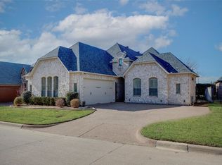 1220 Gabriel Ln, Fort Worth, TX 76116
