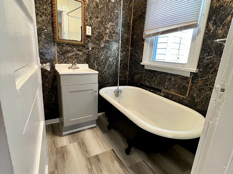 3018 Patterson Avenue — Photo 8