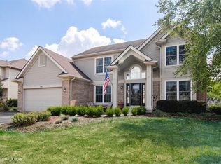 358 Mallard Ln, Sugar Grove, IL 60554