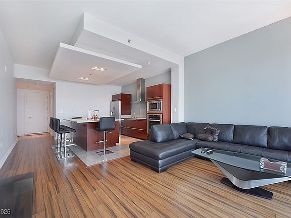 3rd image of 4471 Dean Martin Dr Unit 3904