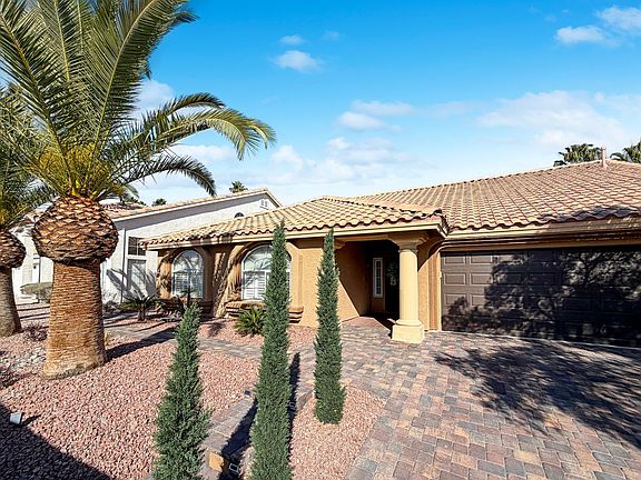 4th image of 2514 Furnace Creek Ave
