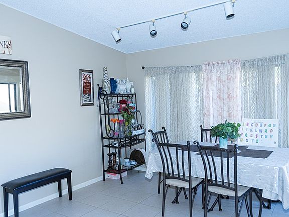 3rd image of 303 Meadows Drive