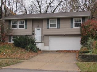 1260 Parkview Dr, Marion, IA 52302