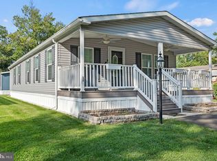 7 Holiday Ave, Hatfield, PA 19440