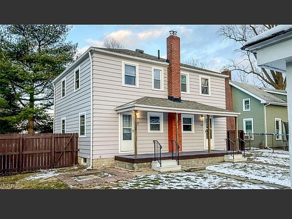 2nd image of 1126 Lake Ave #1