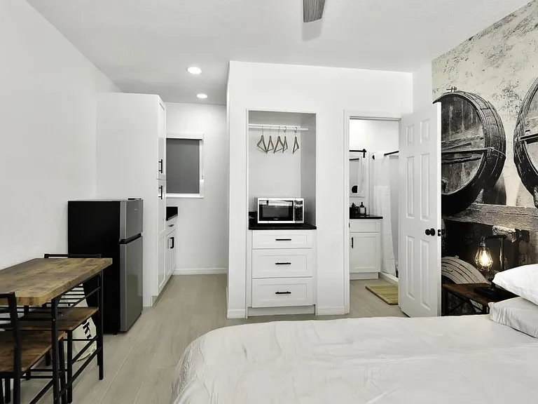 3064 S Atlantic Ave #7 — Photo 3