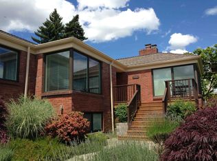 7001 NE 52nd St, Seattle, WA 98105