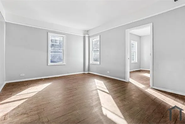 29 Newbury St #1