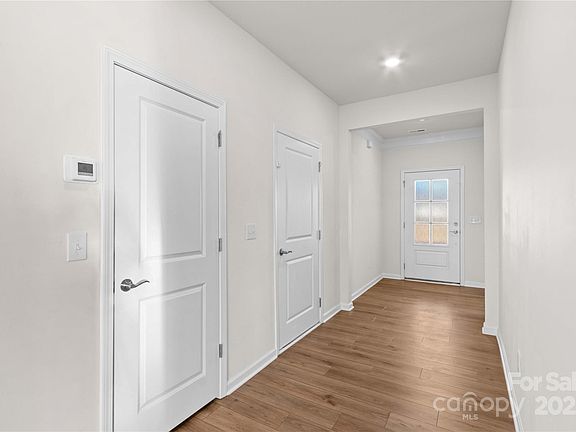 4th image of 206 White Apple Way