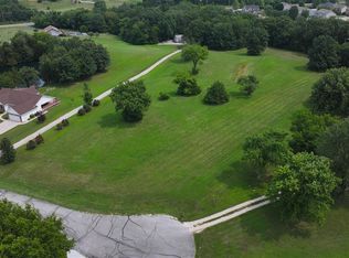 27 Hackney Ct, Wentzville, MO 63385